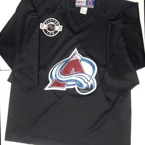 C.C.M Colorado Avalanche jersey size Xl